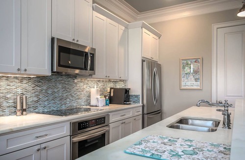 Villa Lago House | Beach, Tons of entertainment, bikes, 2 golf carts, Golf, Amazing Gym, and Marina