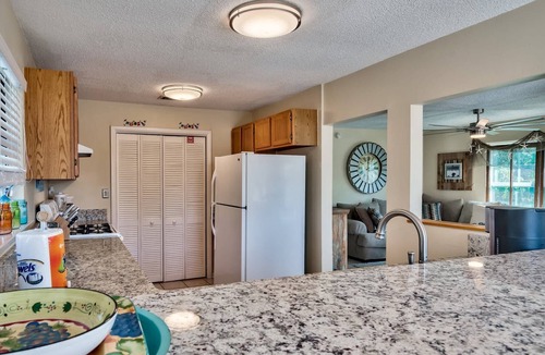 Crystal Beach House | Beach Views, Heated Pool, Tiki Bar - Salty Skipper