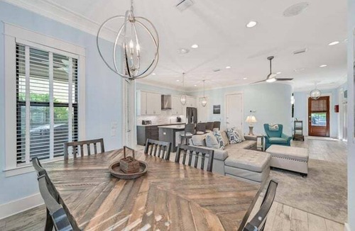 Villa Lago House | Beach Villa w/TWO GOLF CARTS! Balcony w/Golf Course View, Pool, Near Wharf.