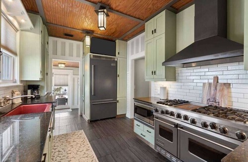 Upper Grand Lagoon House | Beaches Be Crazy! Pool- Hot Tub! Minutes to Beach!