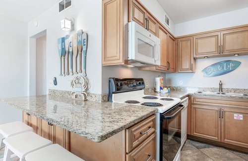 Panama City Beach Condo | Beachfront | Beach Chairs Included! I FLPCB53