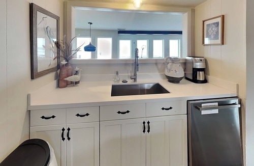 Bermuda Beach House | Beachfront Bliss Bermuda | Water Front, Beach Views, Private Patio + Fire Pit!