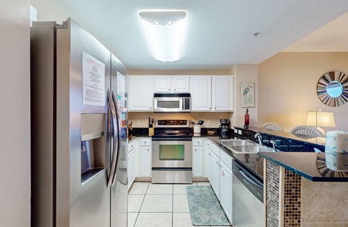 Bahama Beach Condo | Beachfront condo in resort with pools & fitness center - prime location