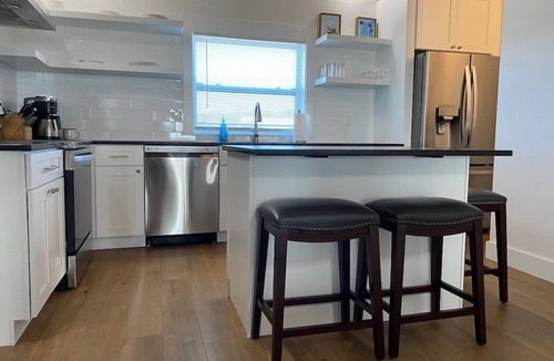 East End Condo | Beachfront Condo, just steps from the water
