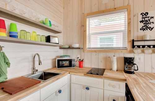 Carrabelle Cottage | Beachfront Cottage w/Dock on Florida Gulf Coast