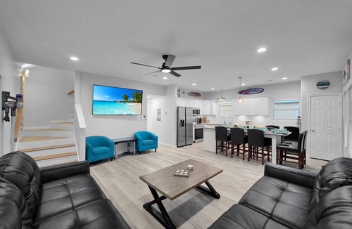 Port Bolivar House | Beachfront, Heated Pool, Hot Tub, Lift, Putt Putt, Pet Friendly, 24 Guests