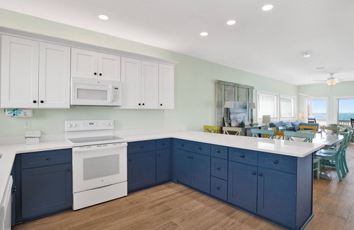 Southpointe House | Beachfront | Pet Friendly | Private Beach | Gulf Views