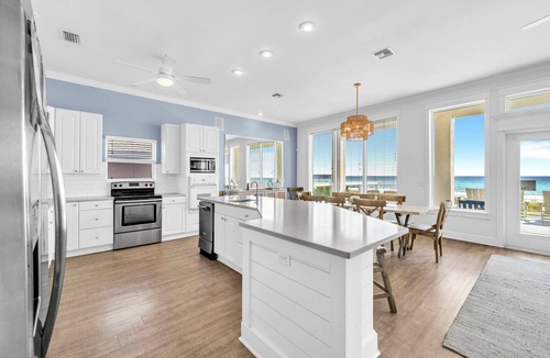 Lullwater Beach On Gulf Of Mexico House | BeachFront~Walk to Pier Park~Gulf Front Decks~Outdoor Showers~Fishers