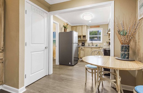 Holiday Beach House | BeachLife Unit ABC Getaway Sleeps 34