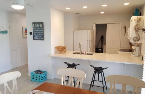 Navarre Beach Apartment | Beachview Beachin`, Navarre Beach