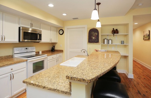 Mexico Beach Condo | Beachview, Elevator, Pool, Hot Tub ~ Club at MXB 2J