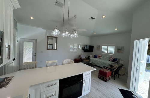 Anna Maria Cottage | Bean Point Beach Cottage -North End of Anna Maria Island lovely sand & sunsets!