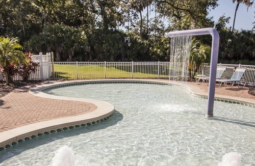 Kissimmee Apartment | Beautiful 2 bedroom unit at resort, sleeps 6