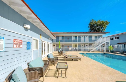 Biloxi House | Beautiful 2nd Floor Studio