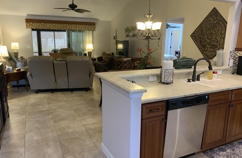 Pennecamp House | Beautiful 3/2 Sm Dog Friendy home w/WiFi! Central Location to each town!