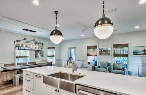 White's Gulfview House | Beautiful 3 Bed Cottage in Magnolia By The Sea