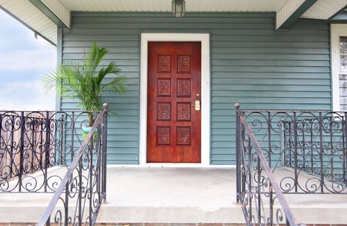 Jefferson House | Beautiful 3 Bedroom 1 mile to Ochsner Hospital
