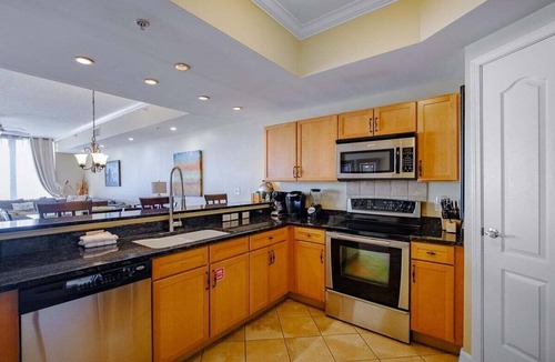 Gulfport Condo | Beautiful 3 Bedroom/2 Bathroom Condo Overlooking the Gulf S-806