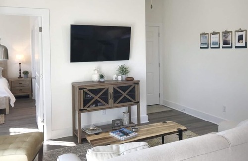 Santa Rosa Beach Condo | Beautiful 3 Br/2 Baths & huge pool- 5 Min. WALK to BEACH & Dining! FREE GYM
