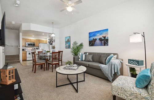 Venetian Bay Villages House | Beautiful 3BD Townhouse near Walt Disney World