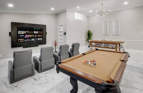 Northeast Carrollton House | Beautiful 5 bedroom & cinema in carrollton!!!.