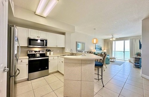 Miramar Beach Condo | Beautiful 6th Floor New LR furniture, 2BR/2BACondo- 2 King BR, 2 BA , BUNK ROOM!
