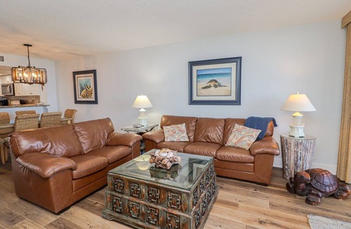 Butler Beach Condo | Beautiful and generously furnished condo with spectacular ocean view! Barefoot Trace 310
