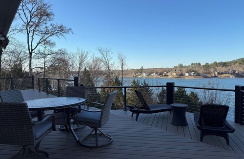 Hot Springs Village House | Beautiful Balboa Waterfront!