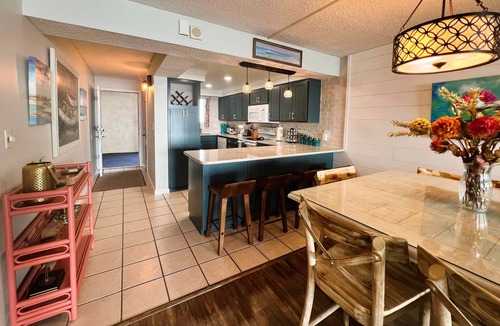 Biltmore Beach Condo | Beautiful Beach Front Condo with Pool and Hot Tub! Free Beach Chair Service!