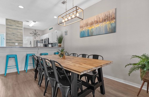 Miramar Beach House | Beautiful Beach House with Pool Access Central Location 5 minute walk to Beach!