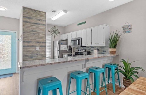Miramar Beach House | Beautiful Beach House with Pool Access Central Location 5 minute walk to Beach!
