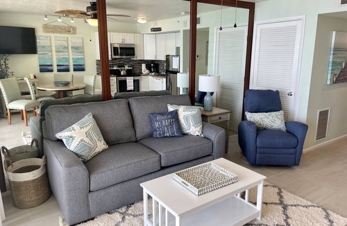 Marco Island Condo | Beautiful beachfront, along with breathtaking sunset views