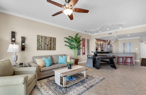 Destin Condo | Beautiful Beachfront Property!2 Bdrm/2 Ba, Cov. Parking, Unit 802