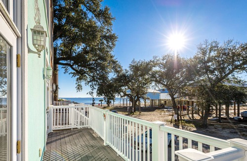 Mississippi City House | Beautiful Biloxi Beach View in this Family sized townhome!