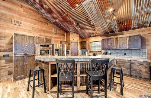 Chauvin Cabin | Beautiful Camp and Dock