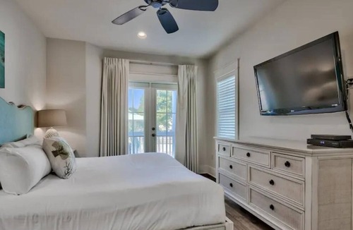 Crystal Shores House | Beautiful Crystal Home Steps to the Beach, Pool