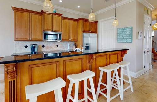 Villa Lago House | Beautiful dog-friendly home on golf course with outdoor pool, 6-seater golf cart