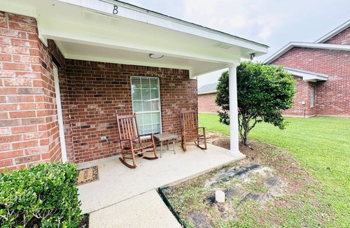 Hammond House | Beautiful Eastgate 12B
