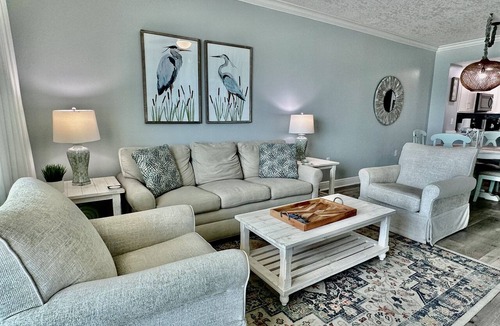 Gulf Shores Condo | Beautiful Gulf Shores Condo with Fabulous Gulf-Front Views on the 4th Floor!