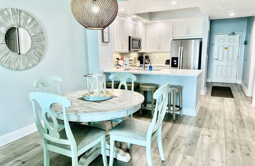 Gulf Shores Condo | Beautiful Gulf Shores Condo with Fabulous Gulf-Front Views on the 4th Floor!