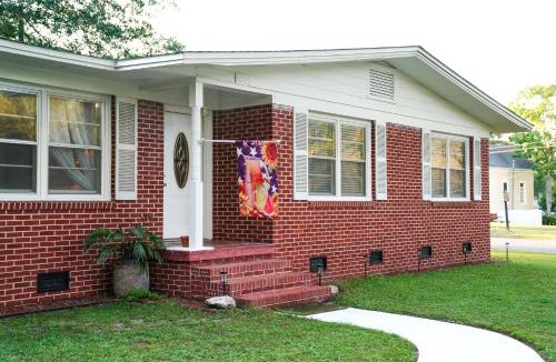 Milton House | Beautiful Historical Oasis Downtown Riverwalk