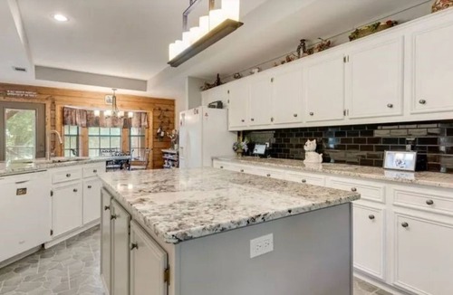 Streetman House | Beautiful Home on Richland Chambers Lake, Bring the whole Family and Enjoy!