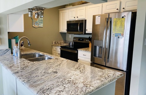Long Beach Condo | Beautiful Long Beach Condo with Ocean View!