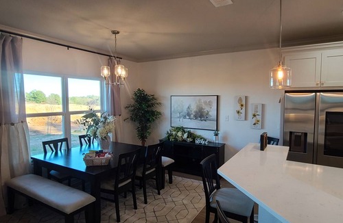 Tyler House | Beautiful, relaxing new home on large lot. Pet friendly - no pet fee!