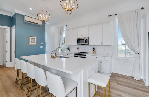 Faubourg Marigny House | Beautiful Renovated Historic Home with private courtyard, 4 blocks to FQ