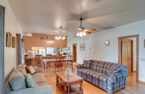 Turtle Beach House | Beautiful Toledo Bend Retreat w/Private Dock