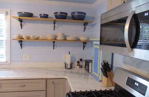 Biloxi Cottage | Beautiful vintage cottage remodeled in Old Ocean Springs