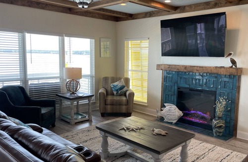 Royal Lagoons House | Beautiful waterfront home with fantastic views and boat dock.