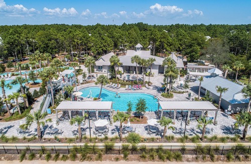 Watercolor House | Beautifully Designed WaterColor Home + Private Pool/Spa + Golf Cart