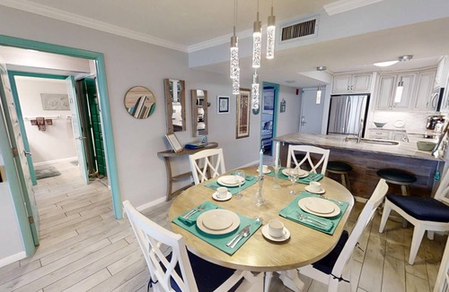 Thomas Drive Condo | Beautifully renovated Master on Gulf Free round of Golf & Activities Daily!